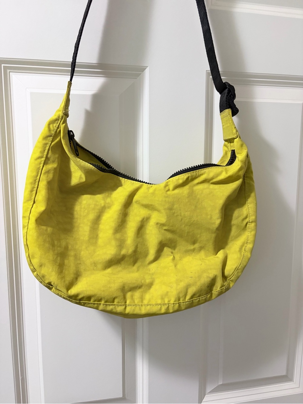 Baggu Sour Medium Crescent Bag